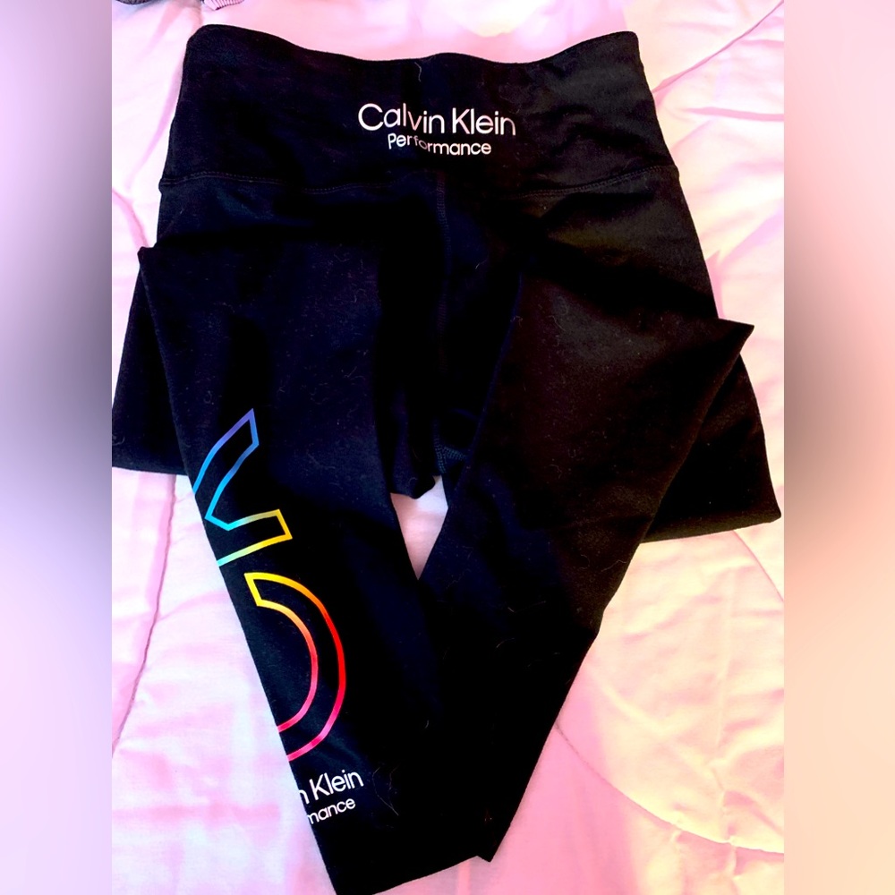 NWOT Calvin Klein leggings .
